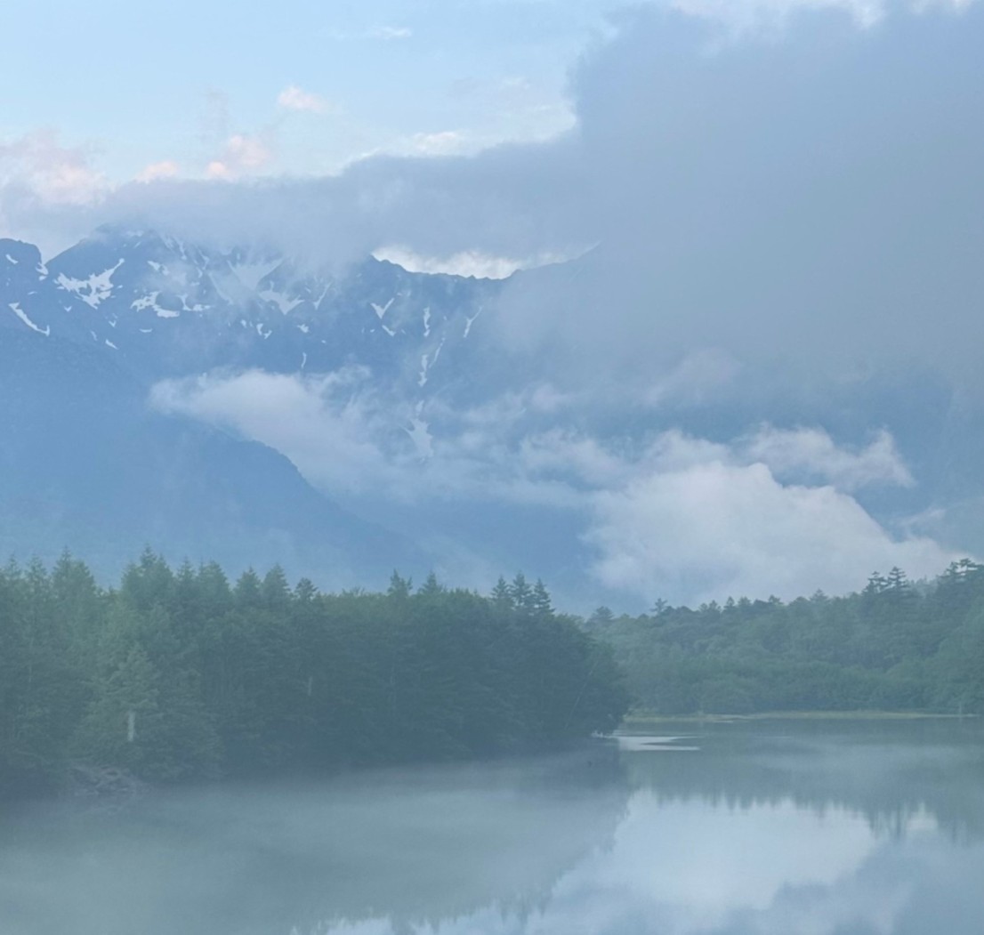 雨上がりの大正池