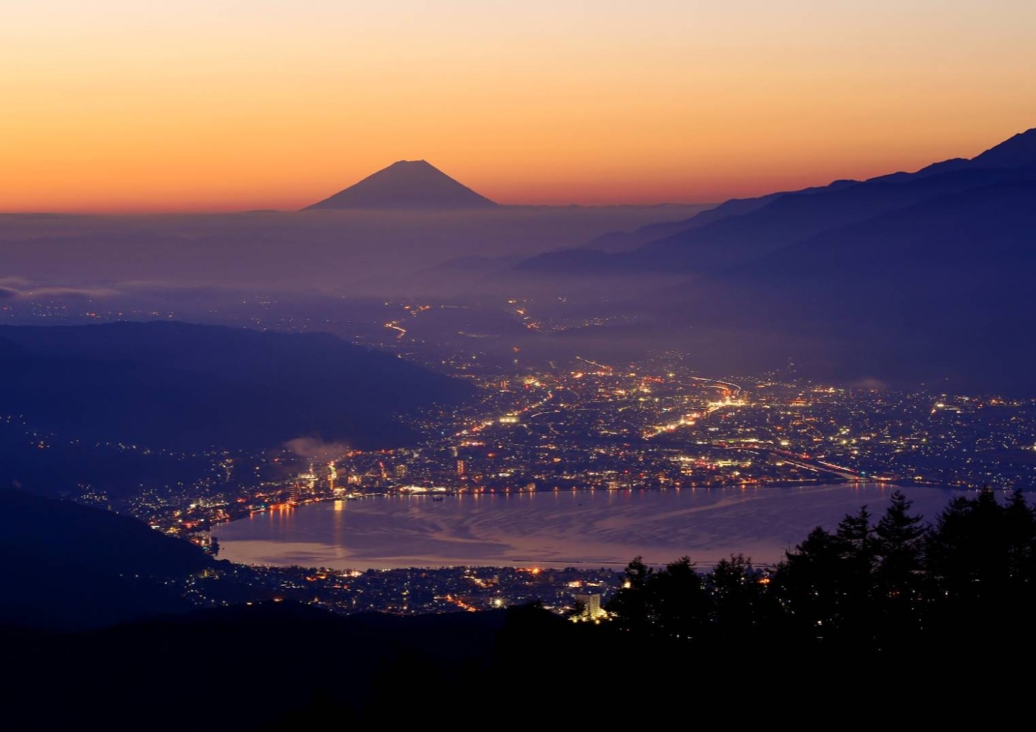 高ボッチからの富士山と諏訪湖