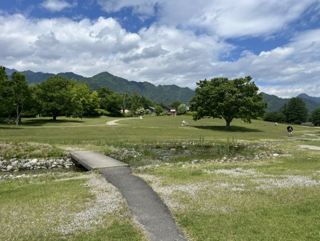 ちひろ美術館とちひろ公園・トットちゃん広場