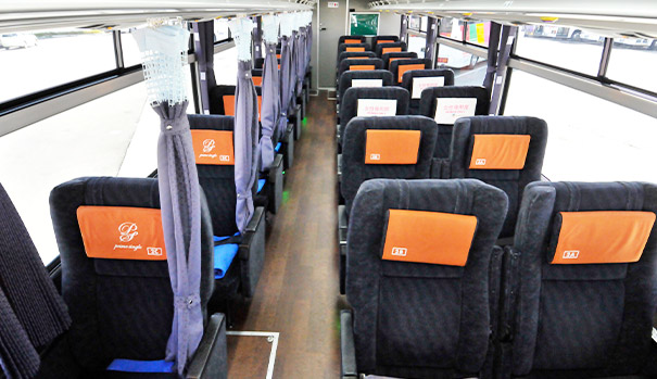 プライムシート | ⾞内設備のご案内 | 長野のバス・鉄道ならアルピコ